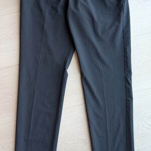 14th & Union Black Men's Dress Pants - Streamlined Crease